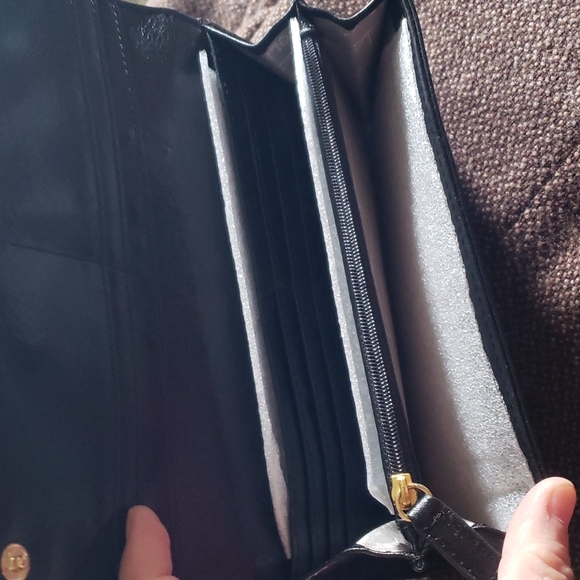 NWT Badgley Mischka Black Leather Gold Studded Wallet Clutch Ann Shine 7.5"x4" - Picture 6 of 16